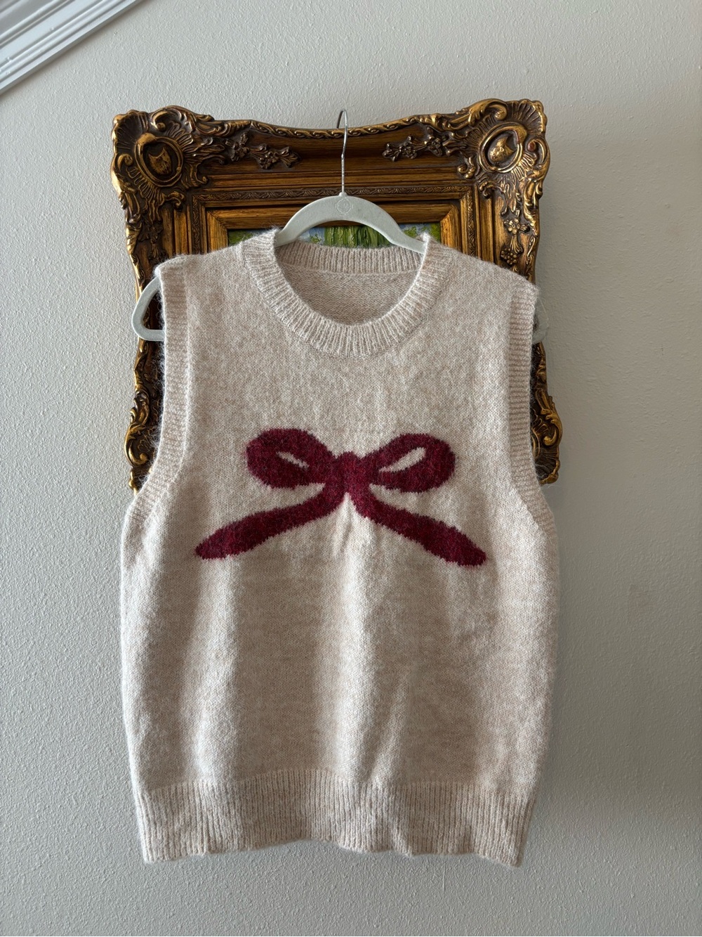 SHEIN Cream Knit Sleeveless Sweater Vest with Burgundy Bow